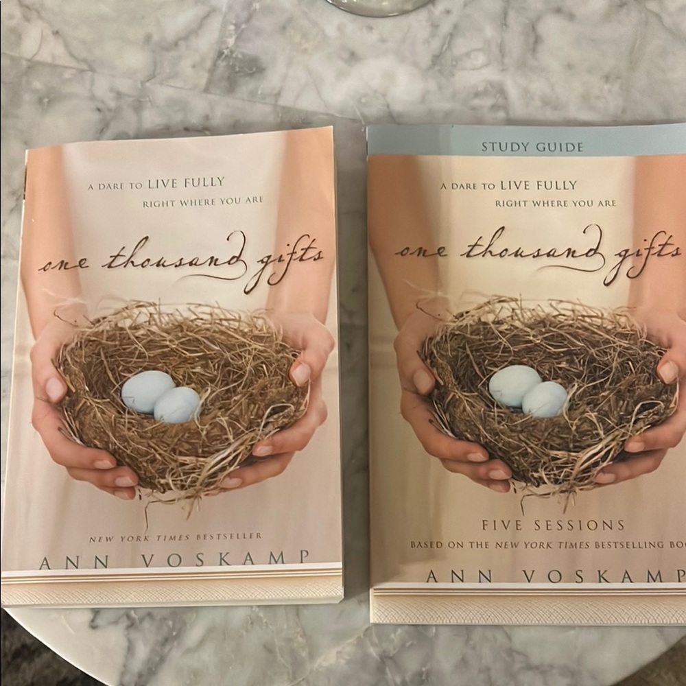 'One Thousand Gifts' Book Set - Multicolor